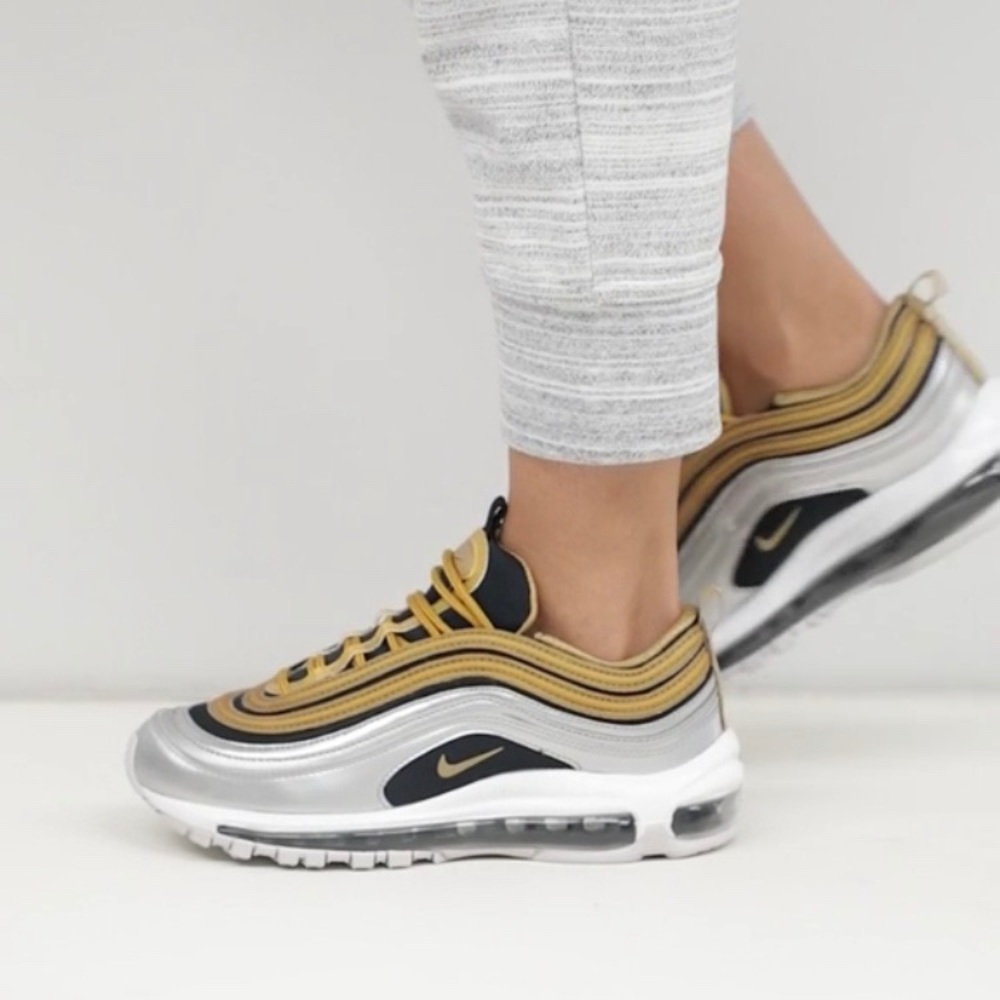 NIKE Women Air Max 97 - Metallic Gold/Silver 📀NWT - Picture 1 of 6